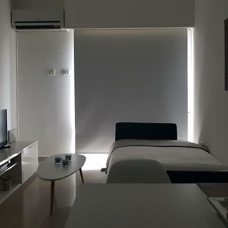 City Pearl - Modern 2 Bed Sea View Apt In City Centre Limassol Luaran gambar