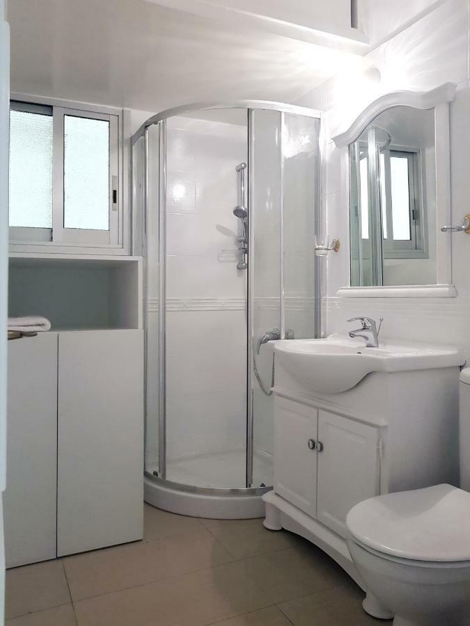 City Pearl - Modern 2 Bed Sea View Apt In City Centre Limassol Luaran gambar